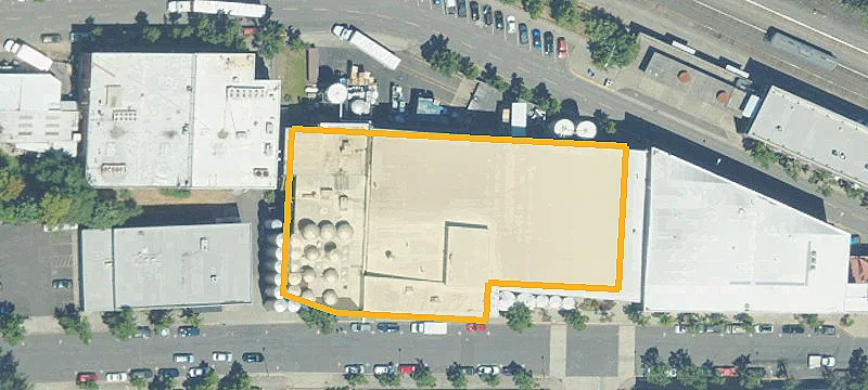 501 Industrial St