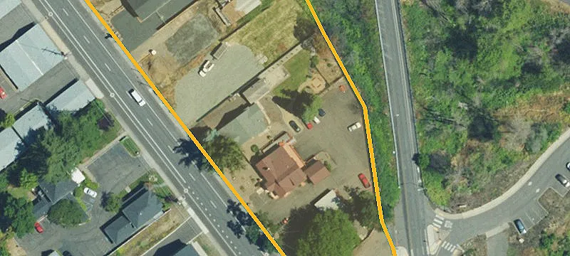 Main St