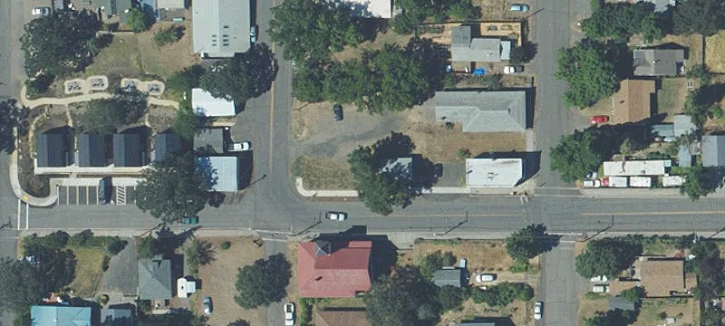 1003 3rd Ave