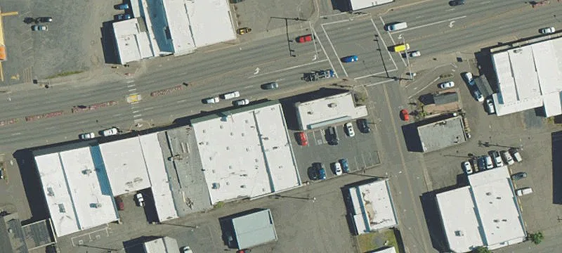 1121 Main St