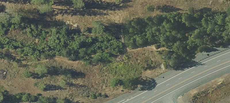 Monument Dr
