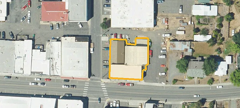 221 Main St