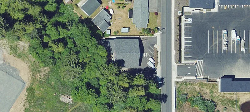 2103 Dolphin Ave