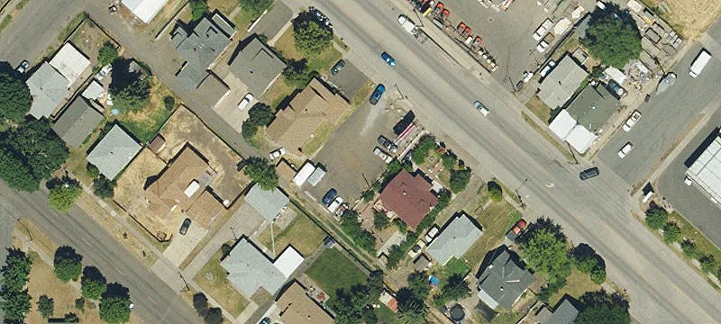 2010 Adams Ave