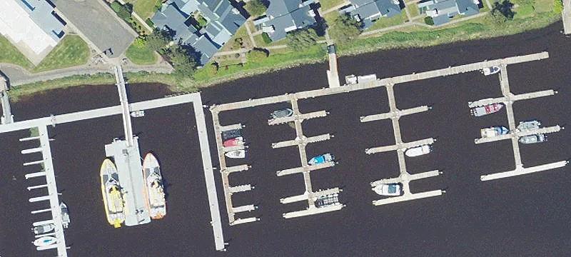Prt Warren Moorage, Unit 17