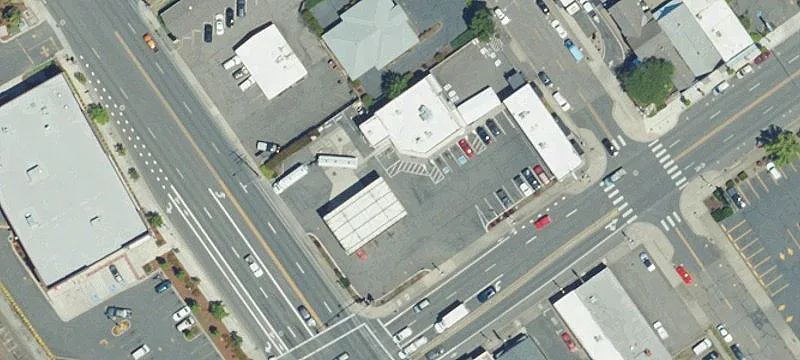 16 Frnt St