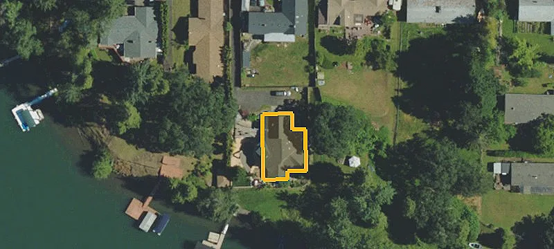 38 Lakeview St