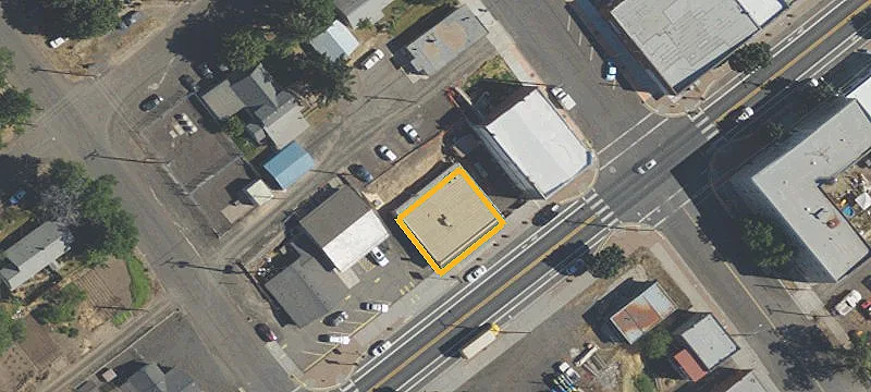 106 Main St