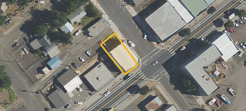 100 Main St