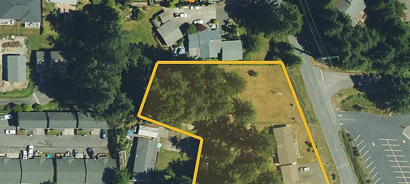 827 Old County Rd