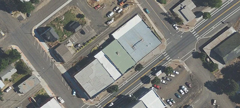 402 Main St