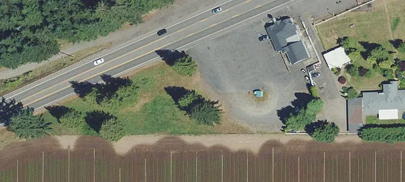 25496 Hwy 99e