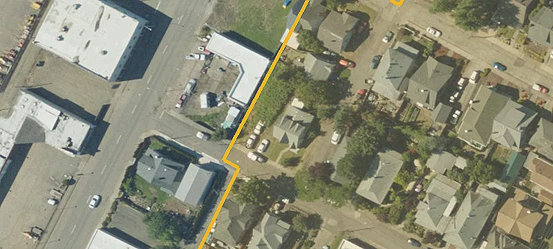 738 Brockway Ave