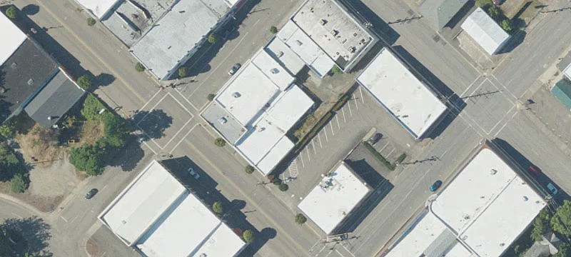 129 Main St