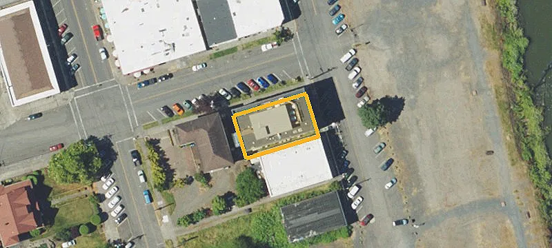 305 Cowlitz St