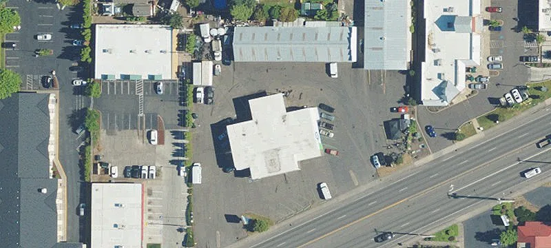 2305 Portland Rd