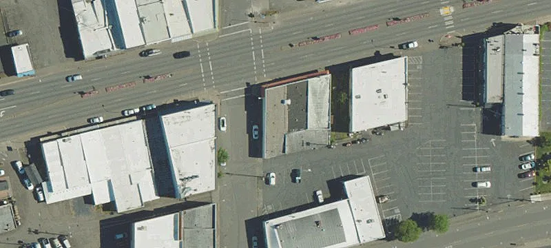 1301 Main St