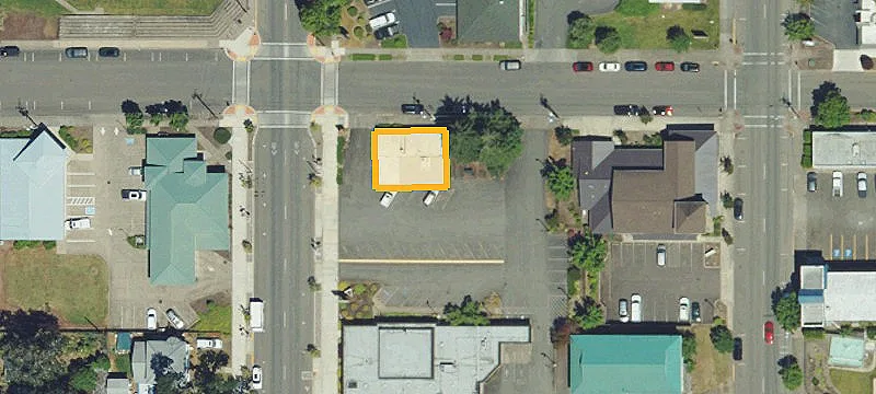 608 Main St