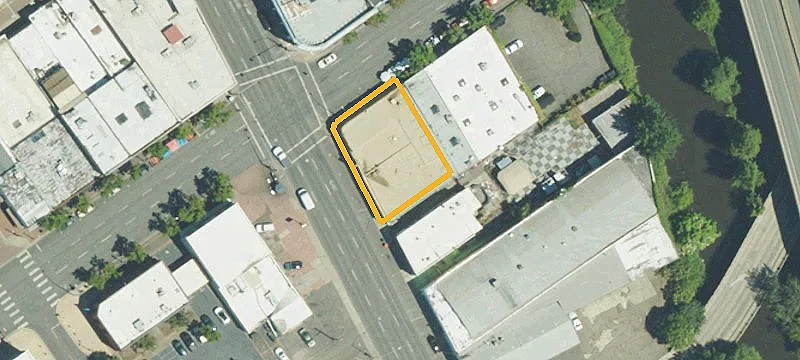3 Riverside Ave