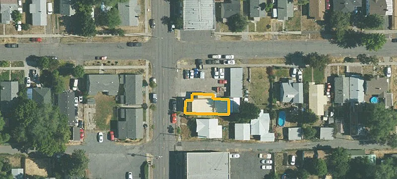 909 Main St