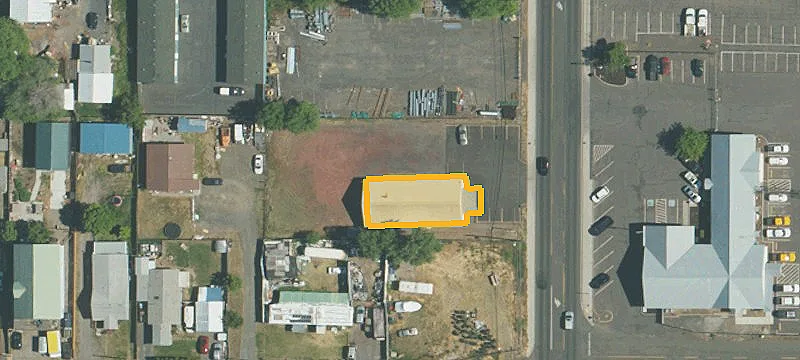 2550 Altamont Dr