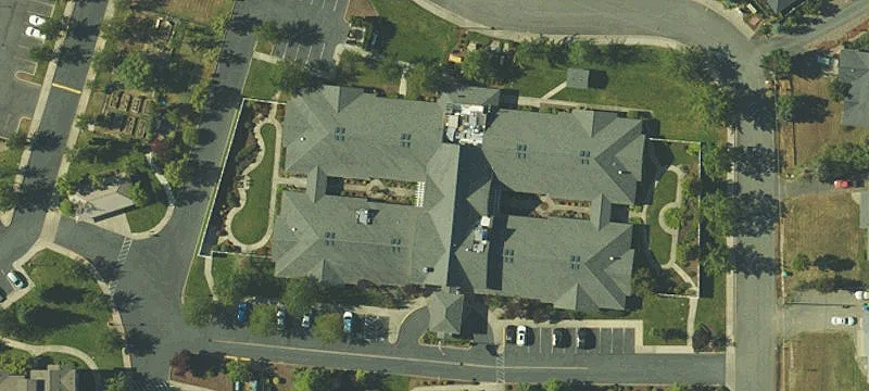 1400 Redwood Cir