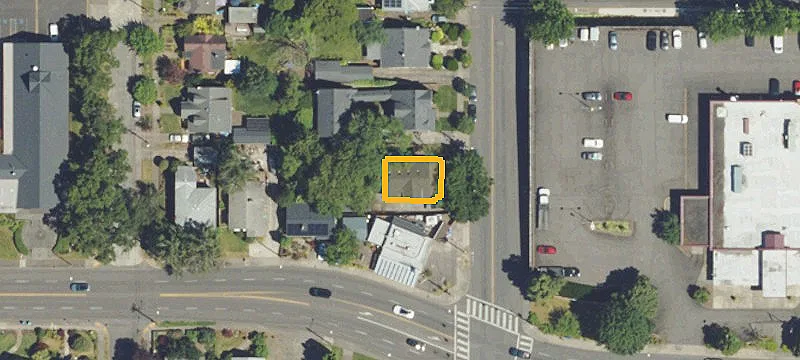 25 47th Ave