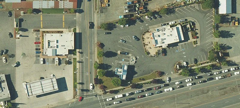 638 Redwood Hwy