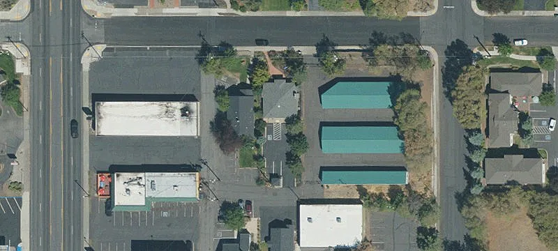 345 Norton Ave