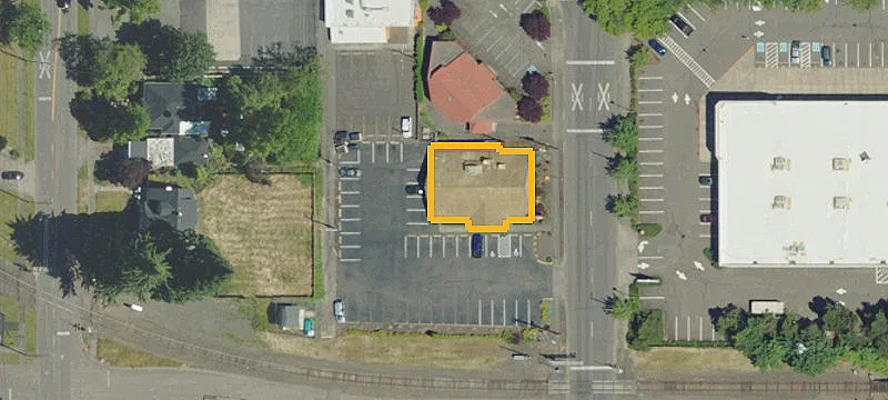 1060 Main St