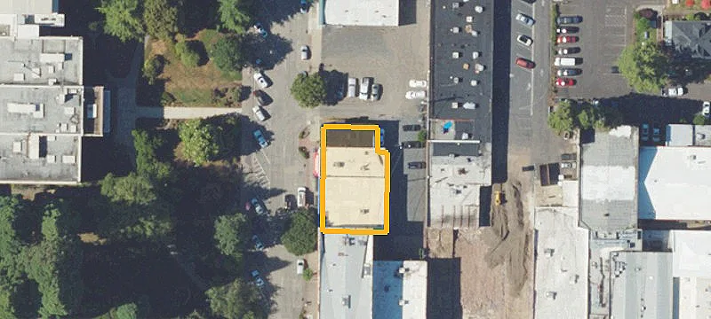 134 2nd Ave