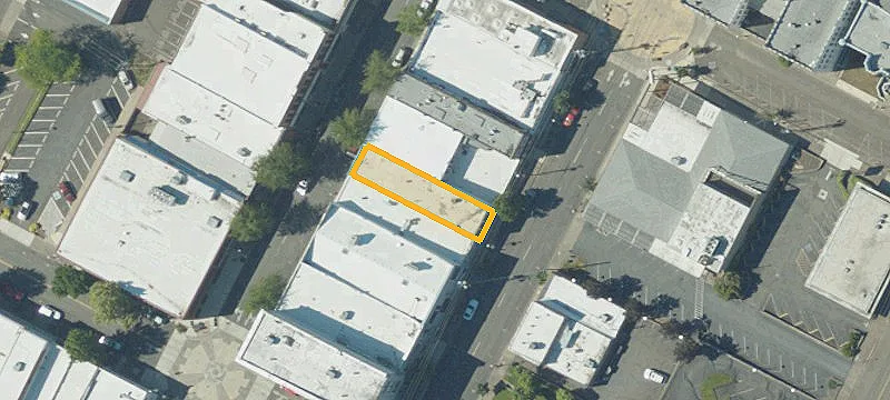 633 Jackson St