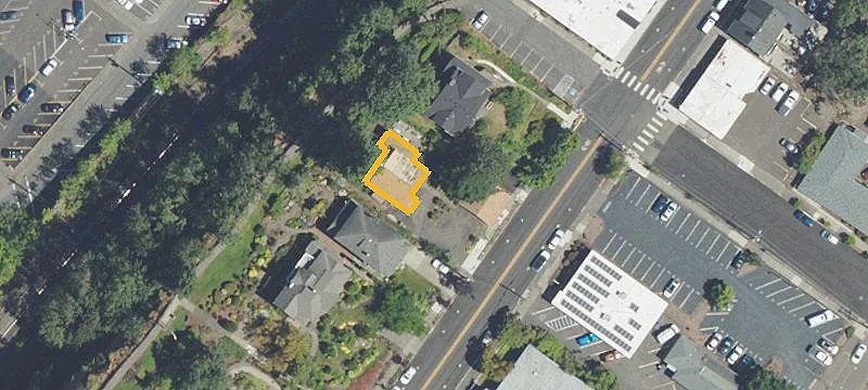 515 High St