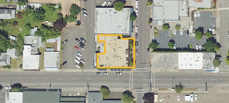 1910 Main St