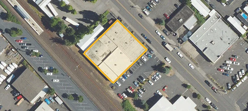 8900 Commercial St
