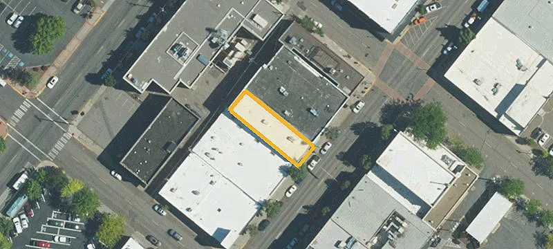 721 Main St