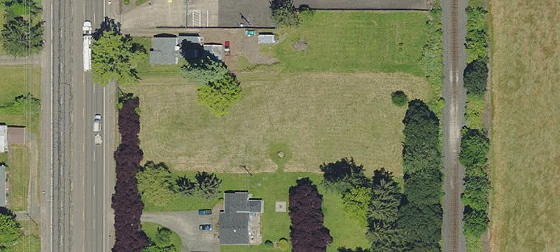 33825 Hwy 99e