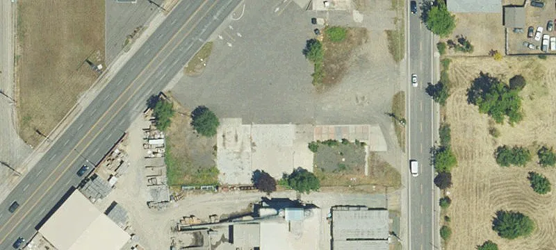 943 Smt Ave