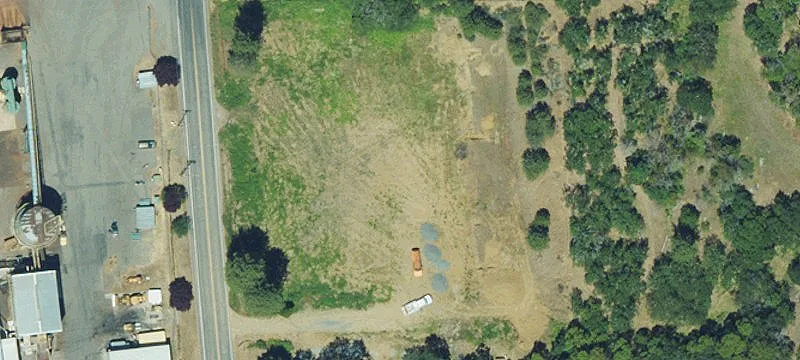 5204 Riv Rd