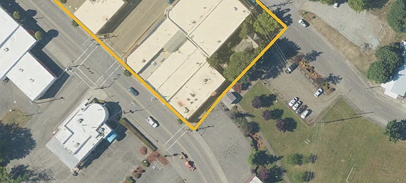 135 Main St