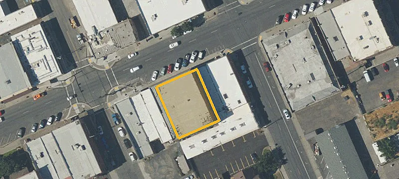 126 Ct Ave