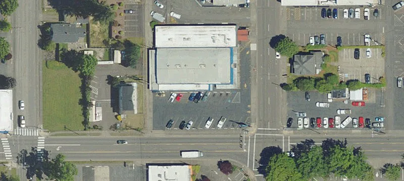 960 Main St