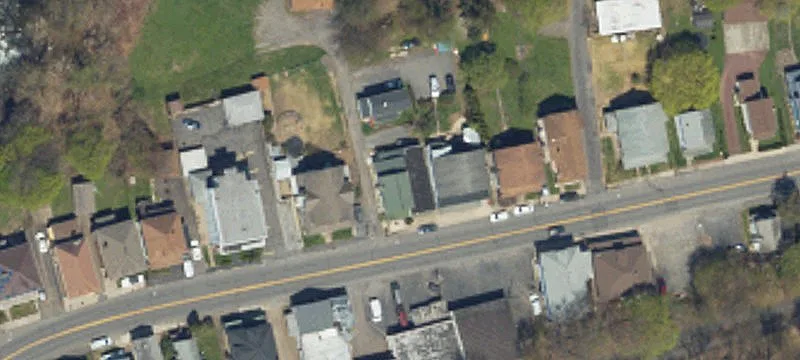 1215 Main St