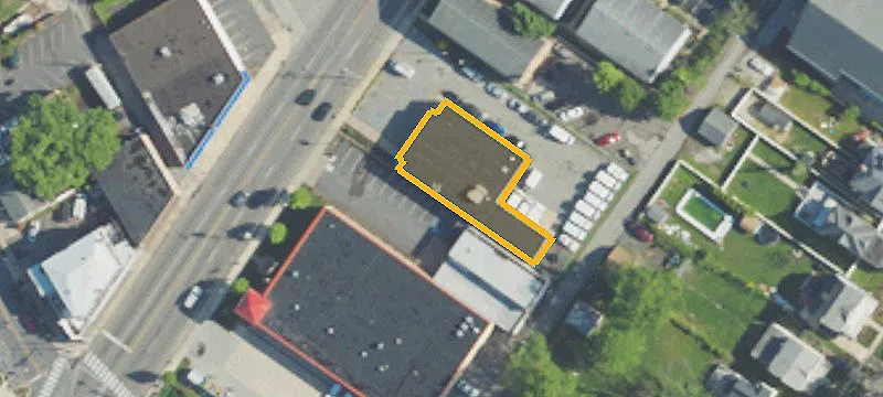 332 Chester Pike