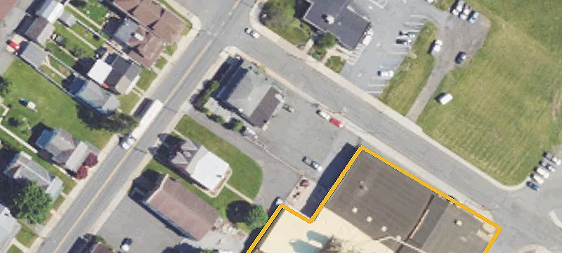 660 Main St