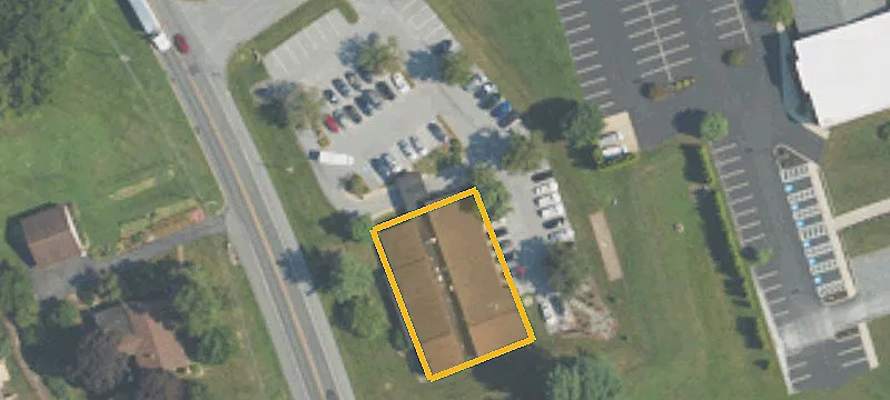 703 Lampeter Rd