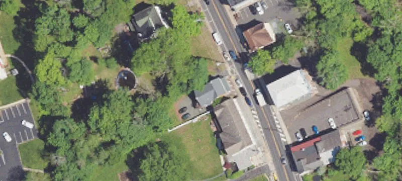 585 Main St