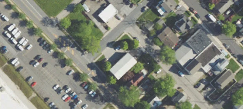 Woodland Ave