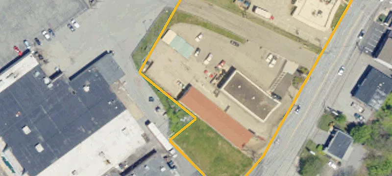 1185 Washington Pike
