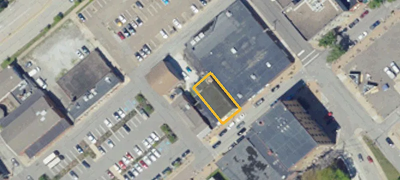 135 Main St